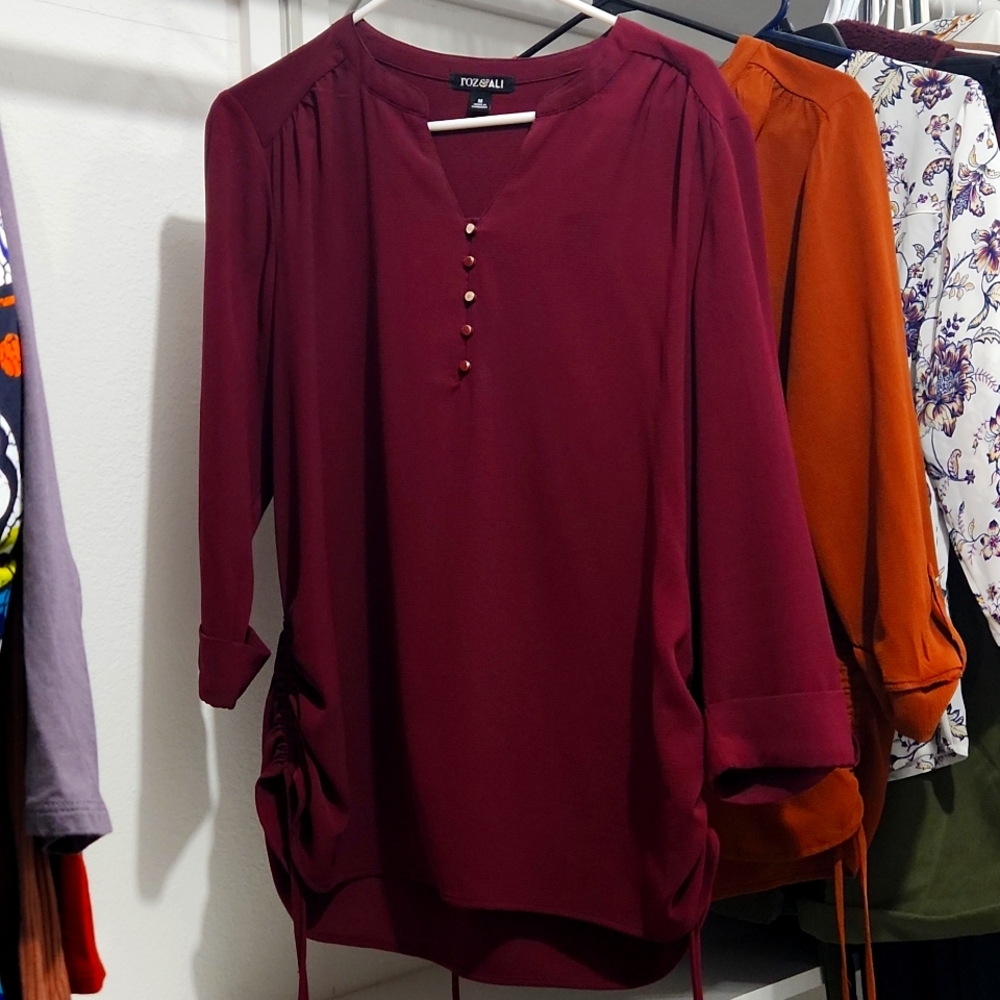 SOLD-2 Dress Barn- Roz and Ali Ruched 3/4 Sleeve Blouses